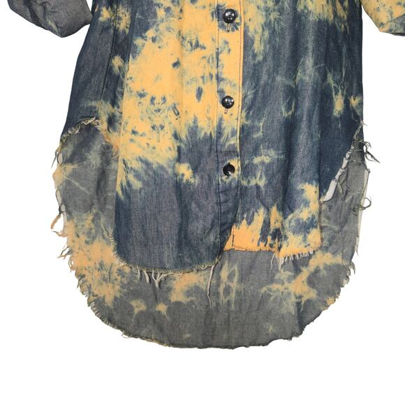 Thrill Jeans Women Medium Button Up Hi Low Shirt Tie Dye Roll Tab Distressed 1.5 - Picture 4 of 12